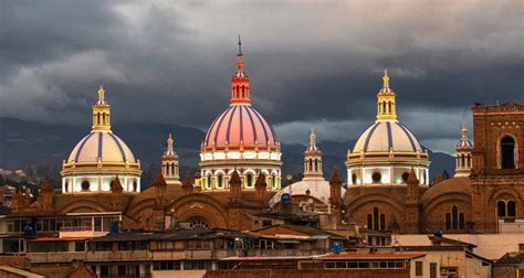 ecuador famous landmarks